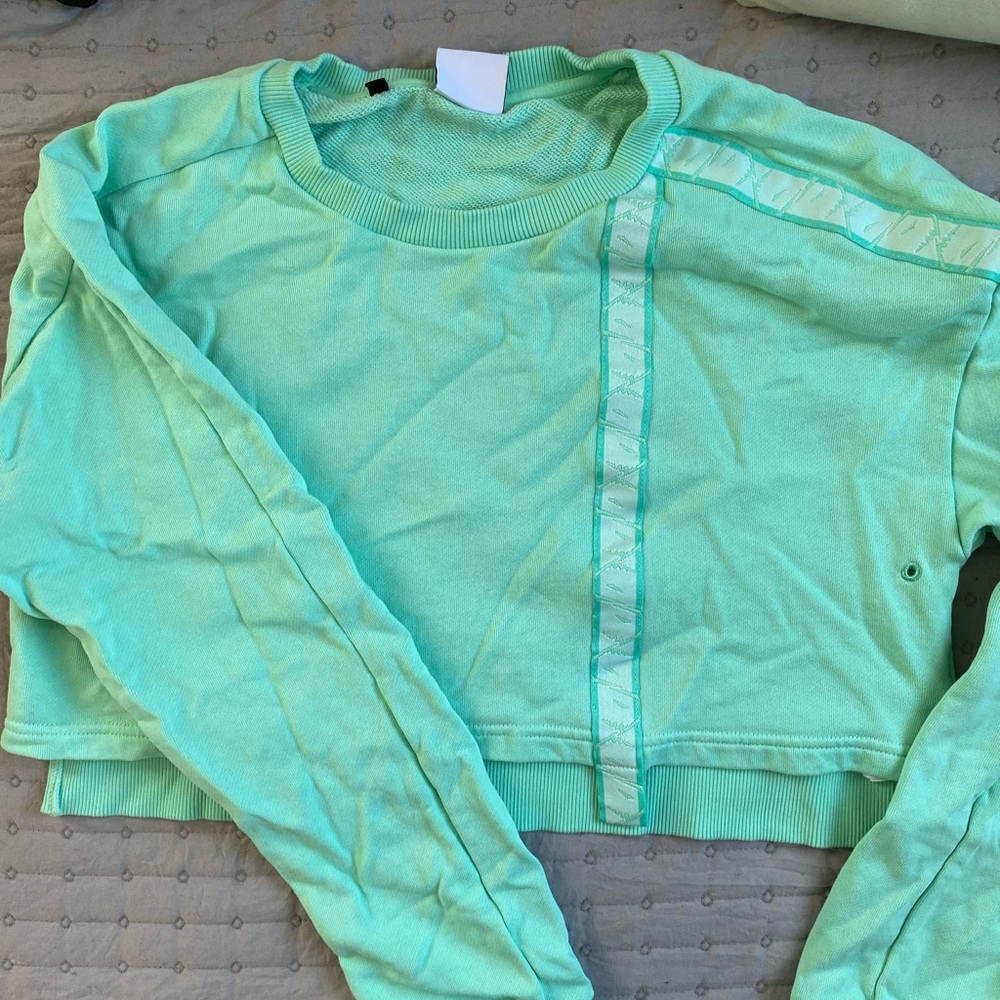 Gymshark cropped sweater